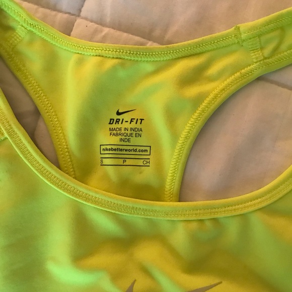 Women’s Nike Pro Sports Bra - Picture 2 of 4